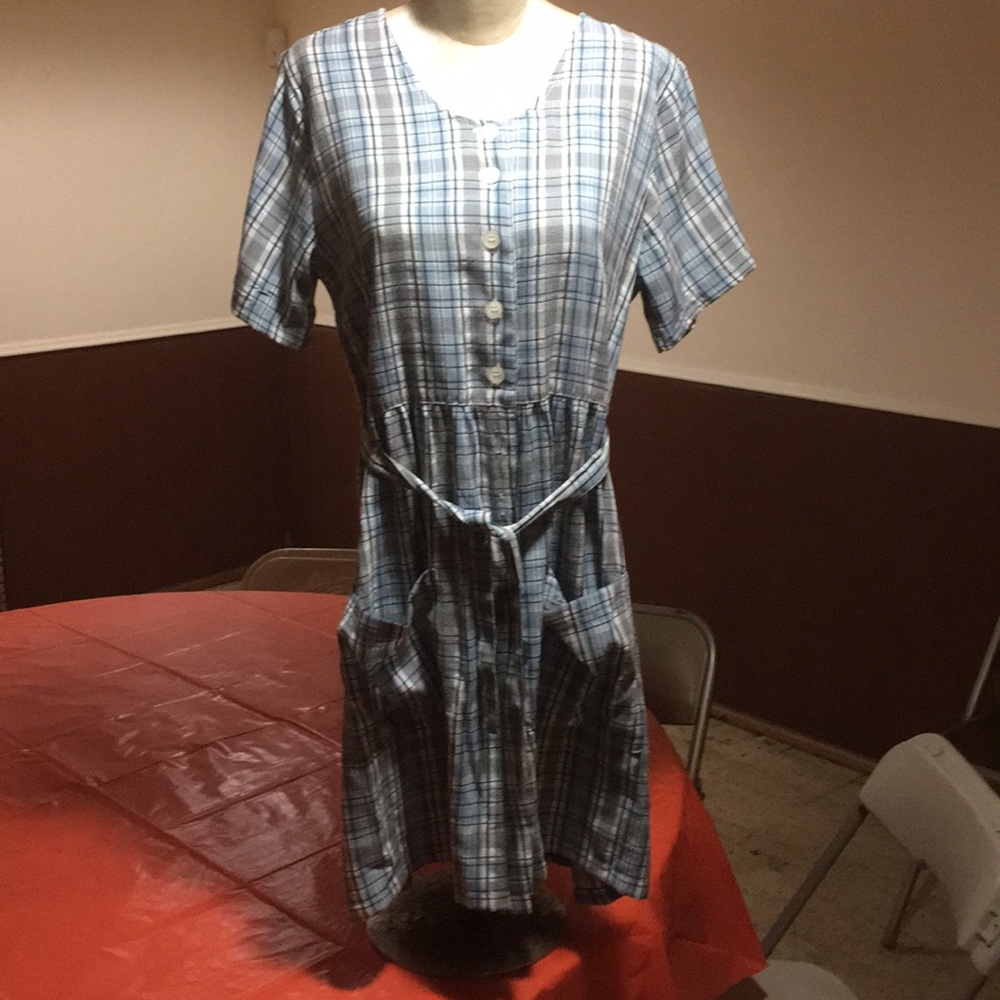 Romper - Picture 2 of 3